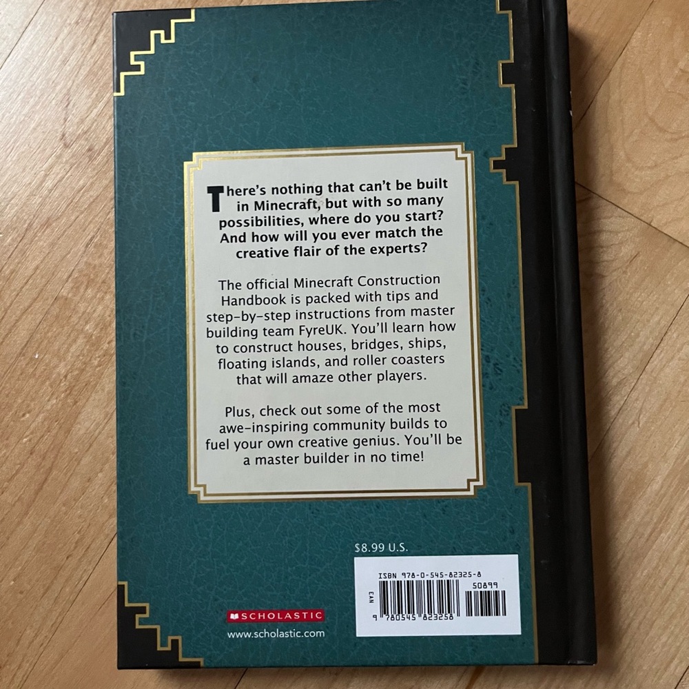 Minecraft Construction Handbook - Picture 2 of 3